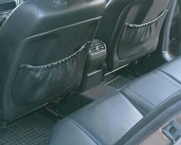 Сірий Мерседес Ц-Клас, об'ємом двигуна 2.6 л та пробігом 70 тис. км за 4000 $, фото 12 на Automoto.ua