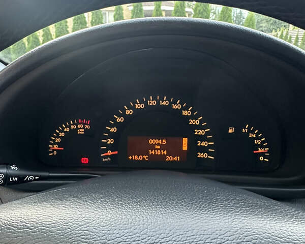 Сірий Мерседес Ц-Клас, об'ємом двигуна 1.8 л та пробігом 141 тис. км за 7600 $, фото 24 на Automoto.ua