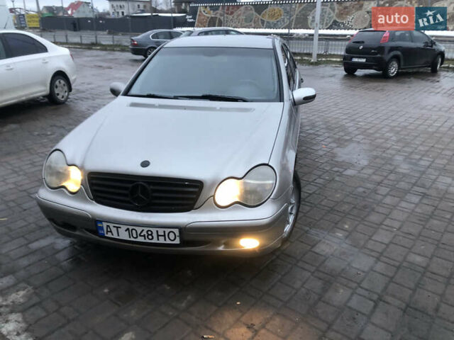 Сірий Мерседес Ц-Клас, об'ємом двигуна 1.8 л та пробігом 300 тис. км за 5100 $, фото 5 на Automoto.ua