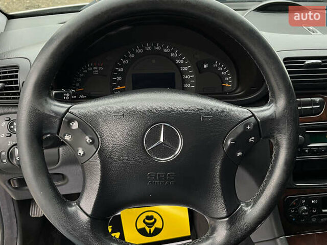 Серый Мерседес Ц-Класс, объемом двигателя 1.8 л и пробегом 250 тыс. км за 6990 $, фото 11 на Automoto.ua