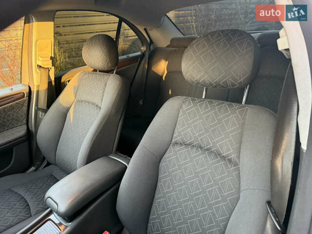 Сірий Мерседес Ц-Клас, об'ємом двигуна 1.8 л та пробігом 312 тис. км за 4800 $, фото 11 на Automoto.ua