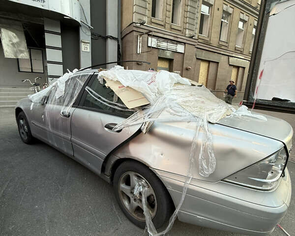 Сірий Мерседес Ц-Клас, об'ємом двигуна 1.8 л та пробігом 270 тис. км за 3800 $, фото 14 на Automoto.ua