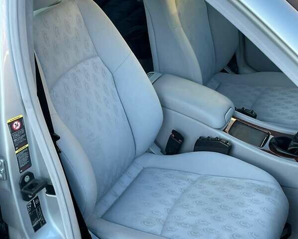 Мерседес Ц-Класс 2003 в Николаеве на Automoto.ua Серый Мерседес Ц-Класс, объемом двигателя 1.8 л и пробегом 239 тыс. км за 5800 $, фото 9 на Automoto.ua