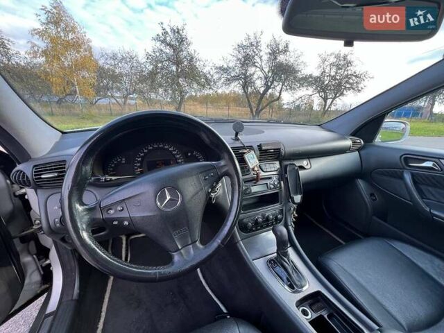 Мерседес Ц-Клас 2003 у Києві на Automoto.ua Сірий Мерседес Ц-Клас, об'ємом двигуна 2.69 л та пробігом 296 тис. км за 5400 $, фото 8 на Automoto.ua