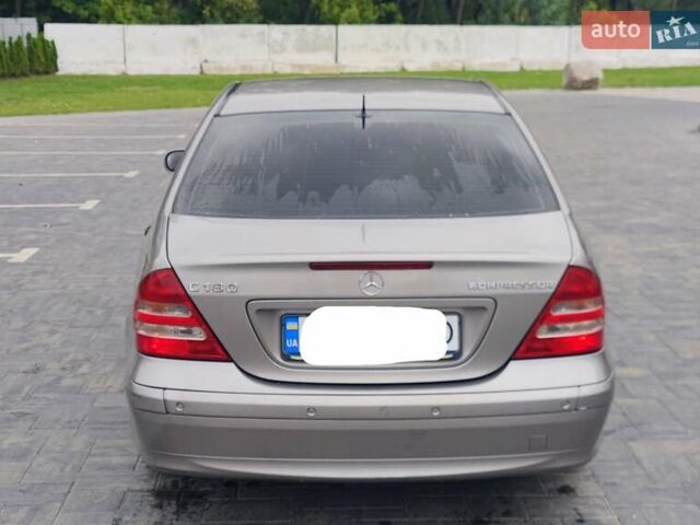 Сірий Мерседес Ц-Клас, об'ємом двигуна 1.8 л та пробігом 266 тис. км за 5550 $, фото 9 на Automoto.ua