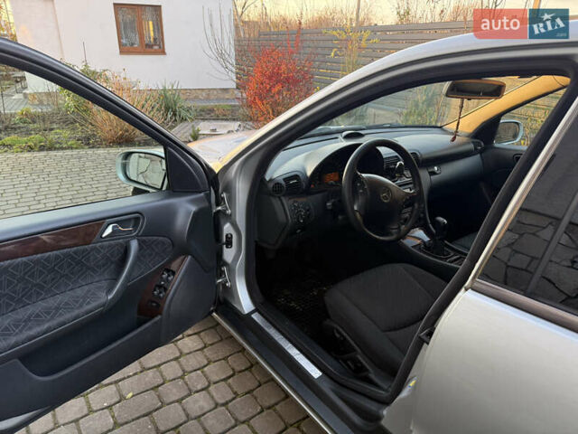 Сірий Мерседес Ц-Клас, об'ємом двигуна 1.8 л та пробігом 312 тис. км за 4800 $, фото 9 на Automoto.ua