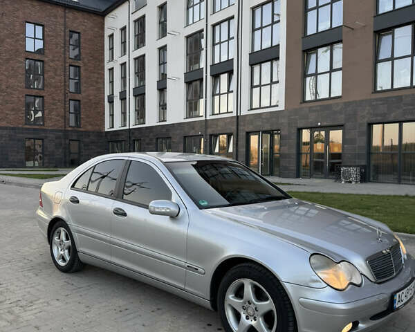 Сірий Мерседес Ц-Клас, об'ємом двигуна 1.8 л та пробігом 289 тис. км за 5500 $, фото 14 на Automoto.ua