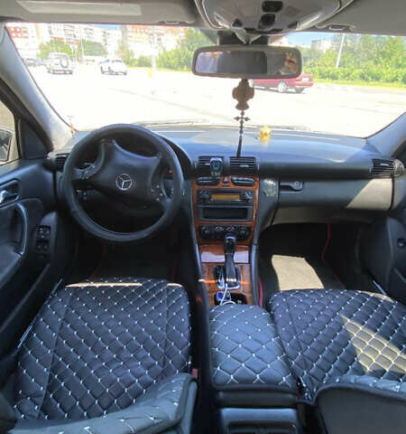 Сірий Мерседес Ц-Клас, об'ємом двигуна 2.15 л та пробігом 338 тис. км за 5500 $, фото 7 на Automoto.ua