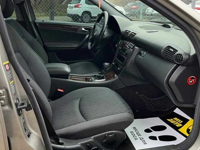 Сірий Мерседес Ц-Клас, об'ємом двигуна 1.8 л та пробігом 250 тис. км за 6990 $, фото 18 на Automoto.ua