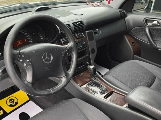 Сірий Мерседес Ц-Клас, об'ємом двигуна 1.8 л та пробігом 250 тис. км за 6990 $, фото 9 на Automoto.ua