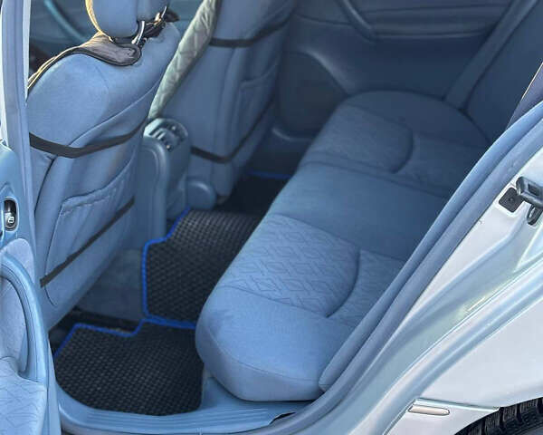 Сірий Мерседес Ц-Клас, об'ємом двигуна 1.8 л та пробігом 243 тис. км за 4400 $, фото 12 на Automoto.ua