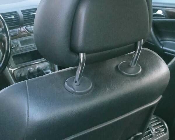 Сірий Мерседес Ц-Клас, об'ємом двигуна 2.6 л та пробігом 70 тис. км за 4000 $, фото 11 на Automoto.ua