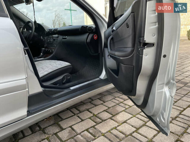 Серый Мерседес Ц-Класс, объемом двигателя 1.8 л и пробегом 211 тыс. км за 7770 $, фото 6 на Automoto.ua