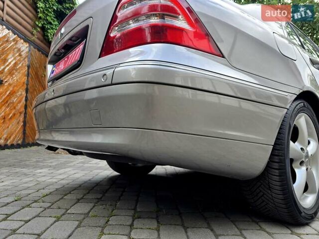 Серый Мерседес Ц-Класс, объемом двигателя 1.8 л и пробегом 176 тыс. км за 7500 $, фото 32 на Automoto.ua