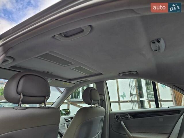 Серый Мерседес Ц-Класс, объемом двигателя 1.8 л и пробегом 176 тыс. км за 7500 $, фото 175 на Automoto.ua