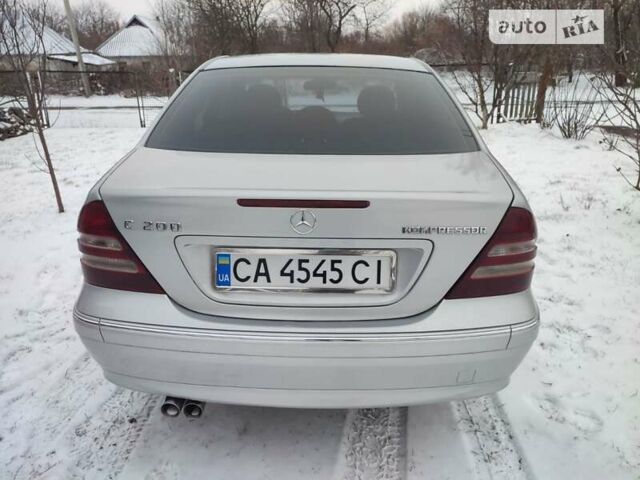 Сірий Мерседес Ц-Клас, об'ємом двигуна 1.8 л та пробігом 356 тис. км за 5500 $, фото 1 на Automoto.ua