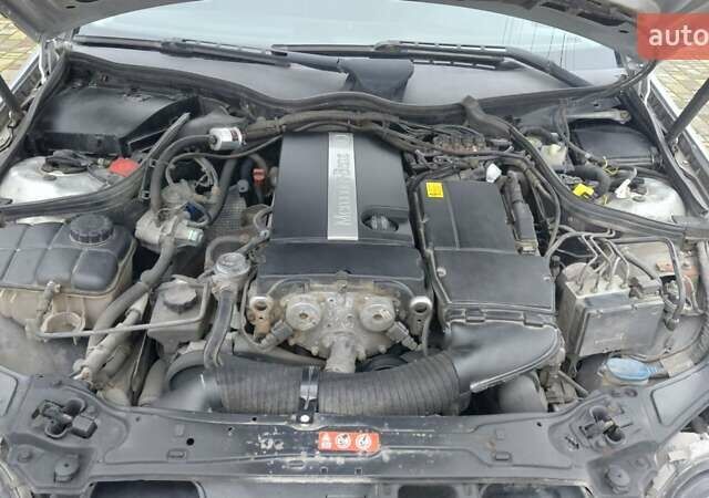 Серый Мерседес Ц-Класс, объемом двигателя 1.8 л и пробегом 300 тыс. км за 5000 $, фото 14 на Automoto.ua