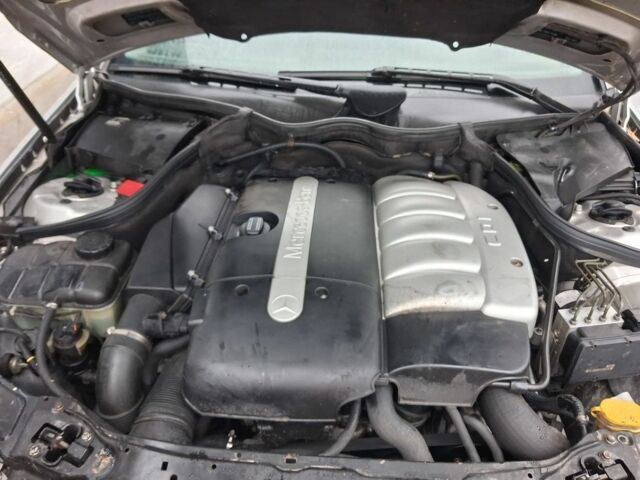 Серый Мерседес Ц-Класс, объемом двигателя 2.7 л и пробегом 300 тыс. км за 6800 $, фото 6 на Automoto.ua