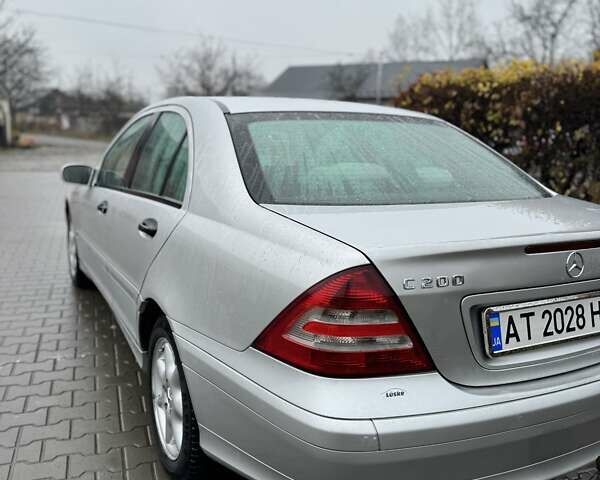 Сірий Мерседес Ц-Клас, об'ємом двигуна 2.15 л та пробігом 420 тис. км за 6000 $, фото 7 на Automoto.ua