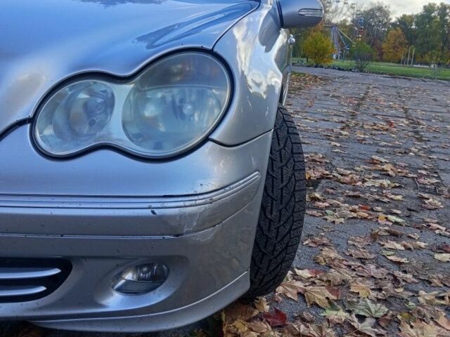 Сірий Мерседес Ц-Клас, об'ємом двигуна 1.8 л та пробігом 298 тис. км за 3300 $, фото 11 на Automoto.ua