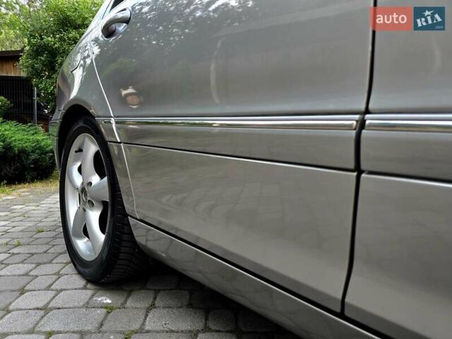 Серый Мерседес Ц-Класс, объемом двигателя 1.8 л и пробегом 176 тыс. км за 7500 $, фото 12 на Automoto.ua