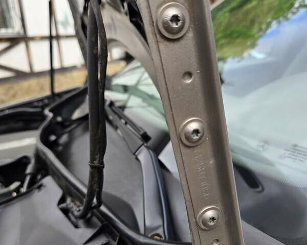 Серый Мерседес Ц-Класс, объемом двигателя 1.8 л и пробегом 176 тыс. км за 7500 $, фото 204 на Automoto.ua