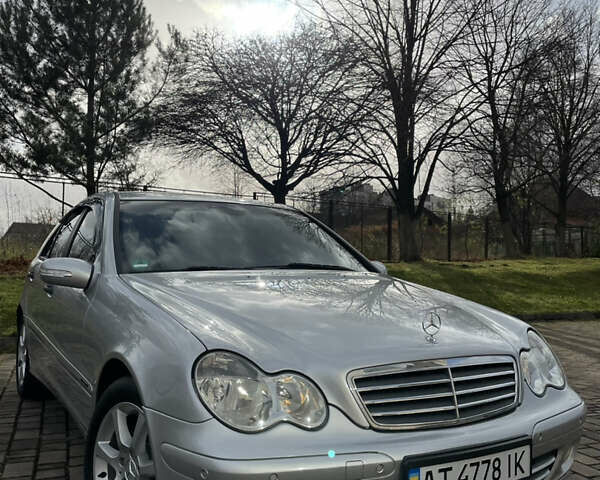 Серый Мерседес Ц-Класс, объемом двигателя 1.8 л и пробегом 211 тыс. км за 7770 $, фото 14 на Automoto.ua