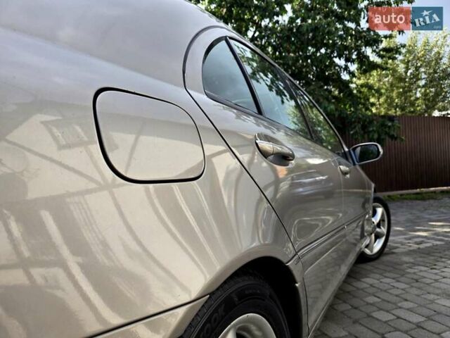 Серый Мерседес Ц-Класс, объемом двигателя 1.8 л и пробегом 176 тыс. км за 7500 $, фото 45 на Automoto.ua