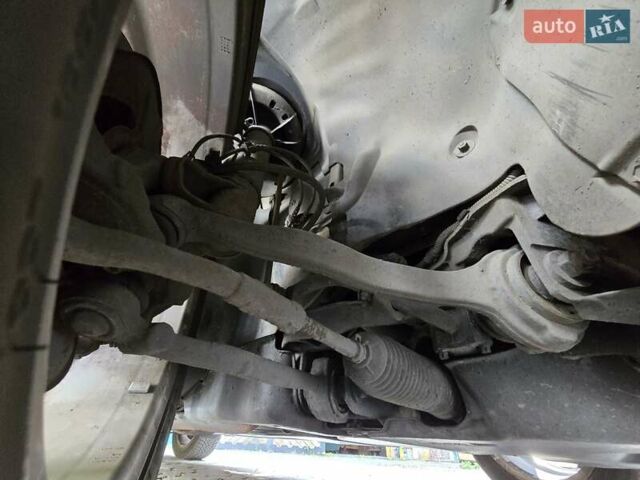 Серый Мерседес Ц-Класс, объемом двигателя 1.8 л и пробегом 176 тыс. км за 7500 $, фото 48 на Automoto.ua