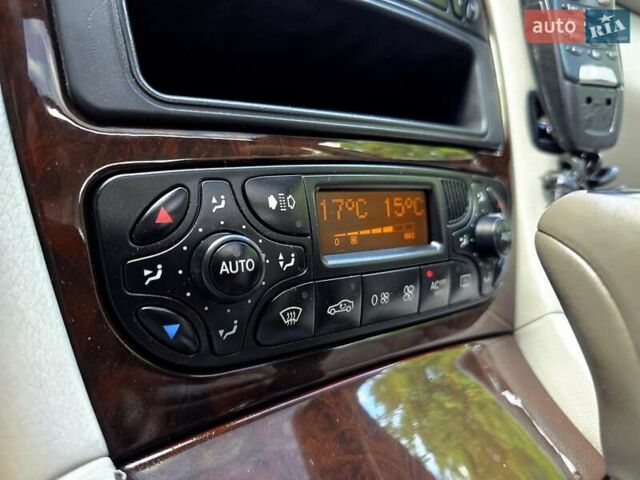Серый Мерседес Ц-Класс, объемом двигателя 1.8 л и пробегом 176 тыс. км за 7500 $, фото 151 на Automoto.ua
