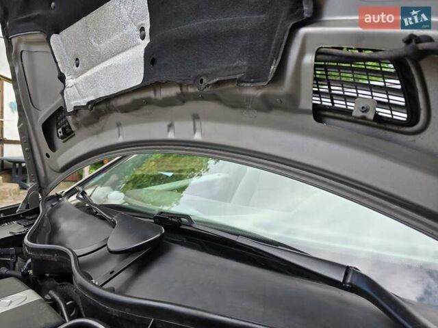 Серый Мерседес Ц-Класс, объемом двигателя 1.8 л и пробегом 176 тыс. км за 7500 $, фото 211 на Automoto.ua