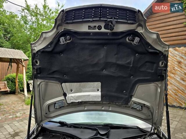 Серый Мерседес Ц-Класс, объемом двигателя 1.8 л и пробегом 176 тыс. км за 7500 $, фото 200 на Automoto.ua