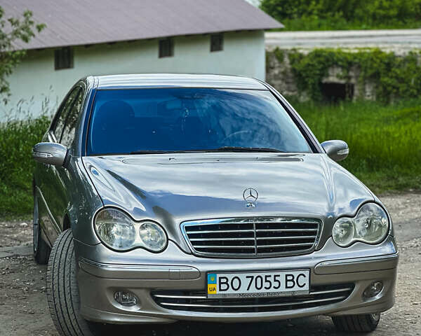 Сірий Мерседес Ц-Клас, об'ємом двигуна 1.8 л та пробігом 348 тис. км за 6799 $, фото 5 на Automoto.ua