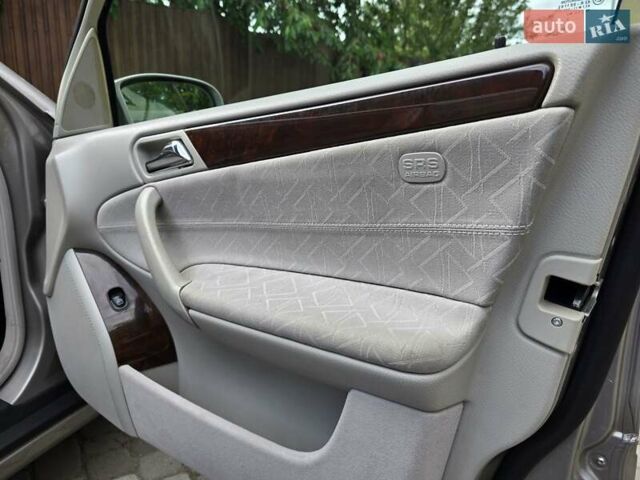 Серый Мерседес Ц-Класс, объемом двигателя 1.8 л и пробегом 176 тыс. км за 7500 $, фото 79 на Automoto.ua