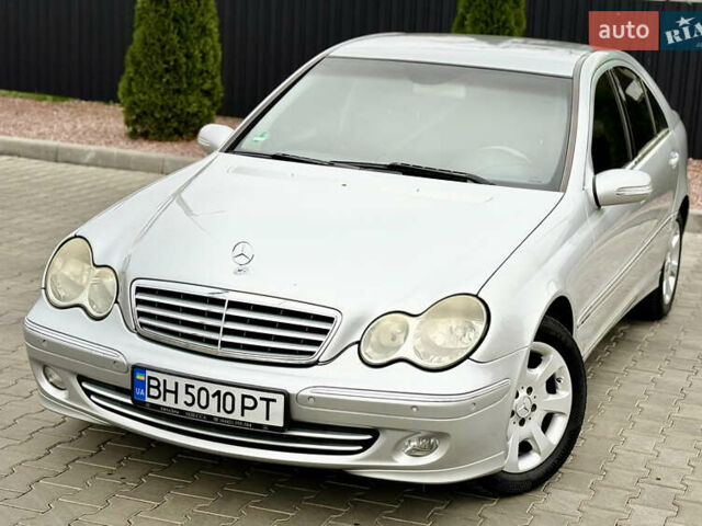 Сірий Мерседес Ц-Клас, об'ємом двигуна 1.8 л та пробігом 225 тис. км за 6700 $, фото 3 на Automoto.ua