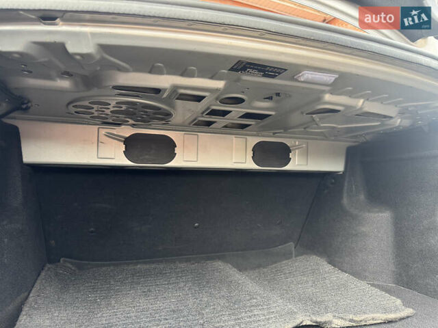 Сірий Мерседес Ц-Клас, об'ємом двигуна 2.2 л та пробігом 245 тис. км за 5550 $, фото 17 на Automoto.ua