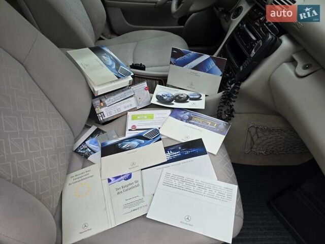 Серый Мерседес Ц-Класс, объемом двигателя 1.8 л и пробегом 176 тыс. км за 7500 $, фото 103 на Automoto.ua