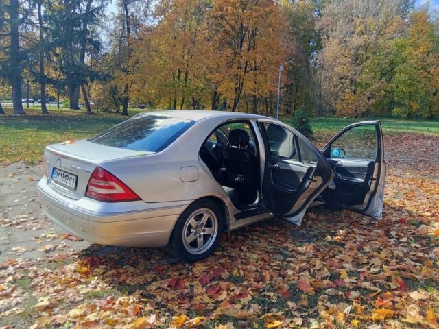 Сірий Мерседес Ц-Клас, об'ємом двигуна 1.8 л та пробігом 298 тис. км за 3300 $, фото 18 на Automoto.ua