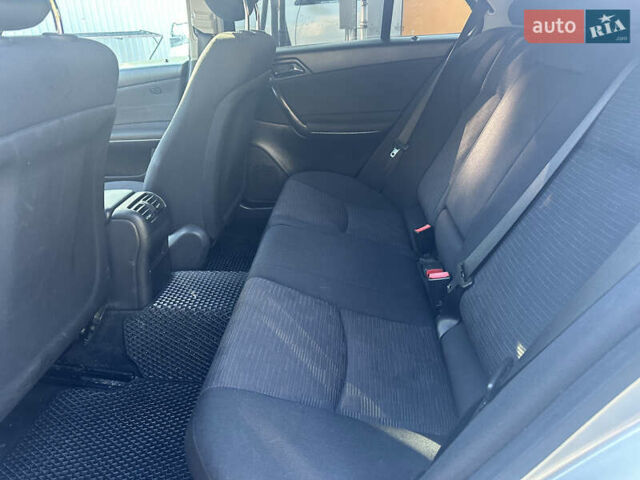 Серый Мерседес Ц-Класс, объемом двигателя 2.15 л и пробегом 284 тыс. км за 6000 $, фото 17 на Automoto.ua