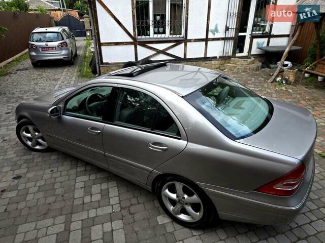 Серый Мерседес Ц-Класс, объемом двигателя 1.8 л и пробегом 176 тыс. км за 7500 $, фото 23 на Automoto.ua