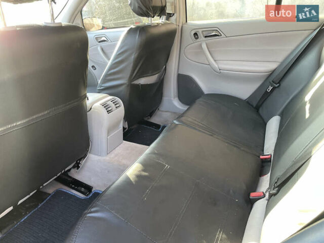 Серый Мерседес Ц-Класс, объемом двигателя 1.8 л и пробегом 270 тыс. км за 5000 $, фото 11 на Automoto.ua