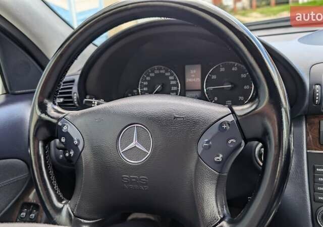 Сірий Мерседес Ц-Клас, об'ємом двигуна 1.8 л та пробігом 250 тис. км за 6950 $, фото 14 на Automoto.ua