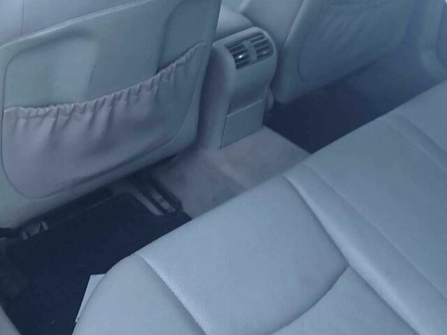 Сірий Мерседес Ц-Клас, об'ємом двигуна 2 л та пробігом 320 тис. км за 3062 $, фото 8 на Automoto.ua