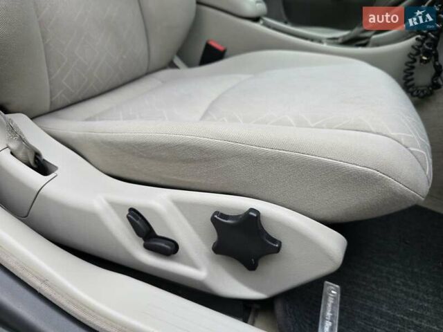 Серый Мерседес Ц-Класс, объемом двигателя 1.8 л и пробегом 176 тыс. км за 7500 $, фото 100 на Automoto.ua