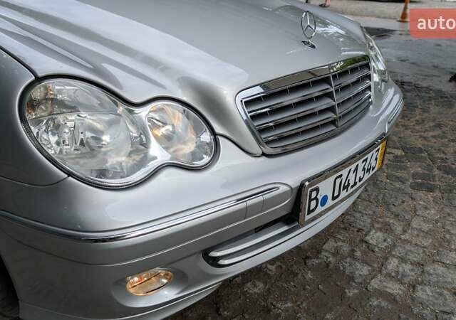 Сірий Мерседес Ц-Клас, об'ємом двигуна 1.8 л та пробігом 250 тис. км за 6950 $, фото 10 на Automoto.ua