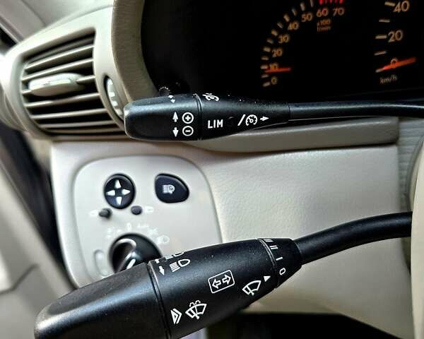 Серый Мерседес Ц-Класс, объемом двигателя 1.8 л и пробегом 176 тыс. км за 7500 $, фото 164 на Automoto.ua