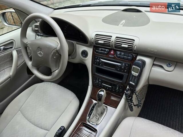 Серый Мерседес Ц-Класс, объемом двигателя 1.8 л и пробегом 176 тыс. км за 7500 $, фото 91 на Automoto.ua