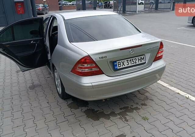Сірий Мерседес Ц-Клас, об'ємом двигуна 1.8 л та пробігом 259 тис. км за 5700 $, фото 1 на Automoto.ua