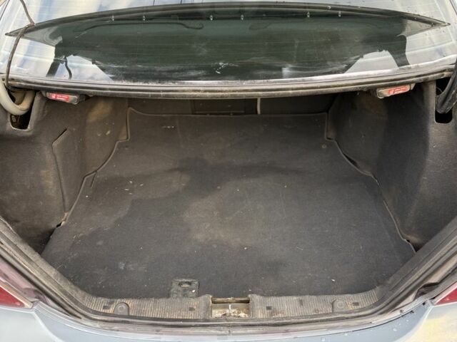 Сірий Мерседес Ц-Клас, об'ємом двигуна 3.2 л та пробігом 300 тис. км за 2200 $, фото 4 на Automoto.ua