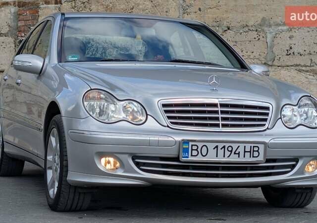 Сірий Мерседес Ц-Клас, об'ємом двигуна 1.8 л та пробігом 250 тис. км за 6950 $, фото 30 на Automoto.ua